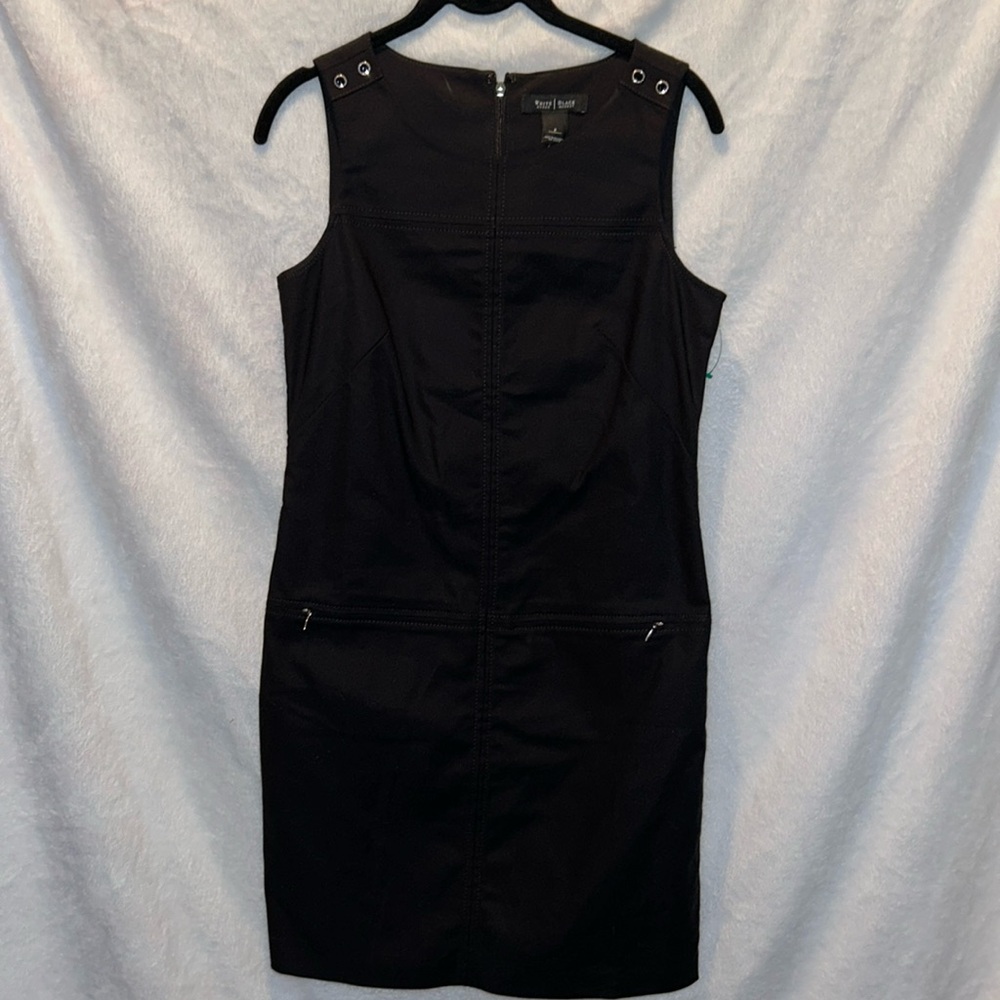 New WHITE/ BLACK DRESS . Size 2